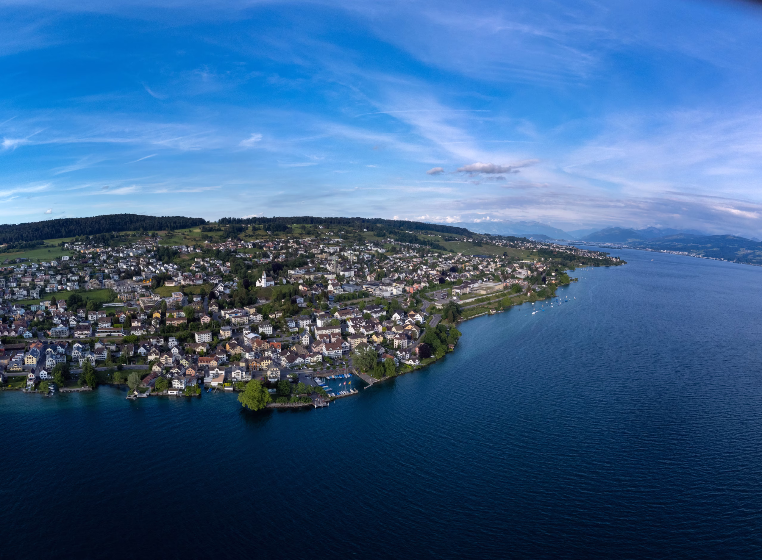 maennedorf-panorama-luftbild